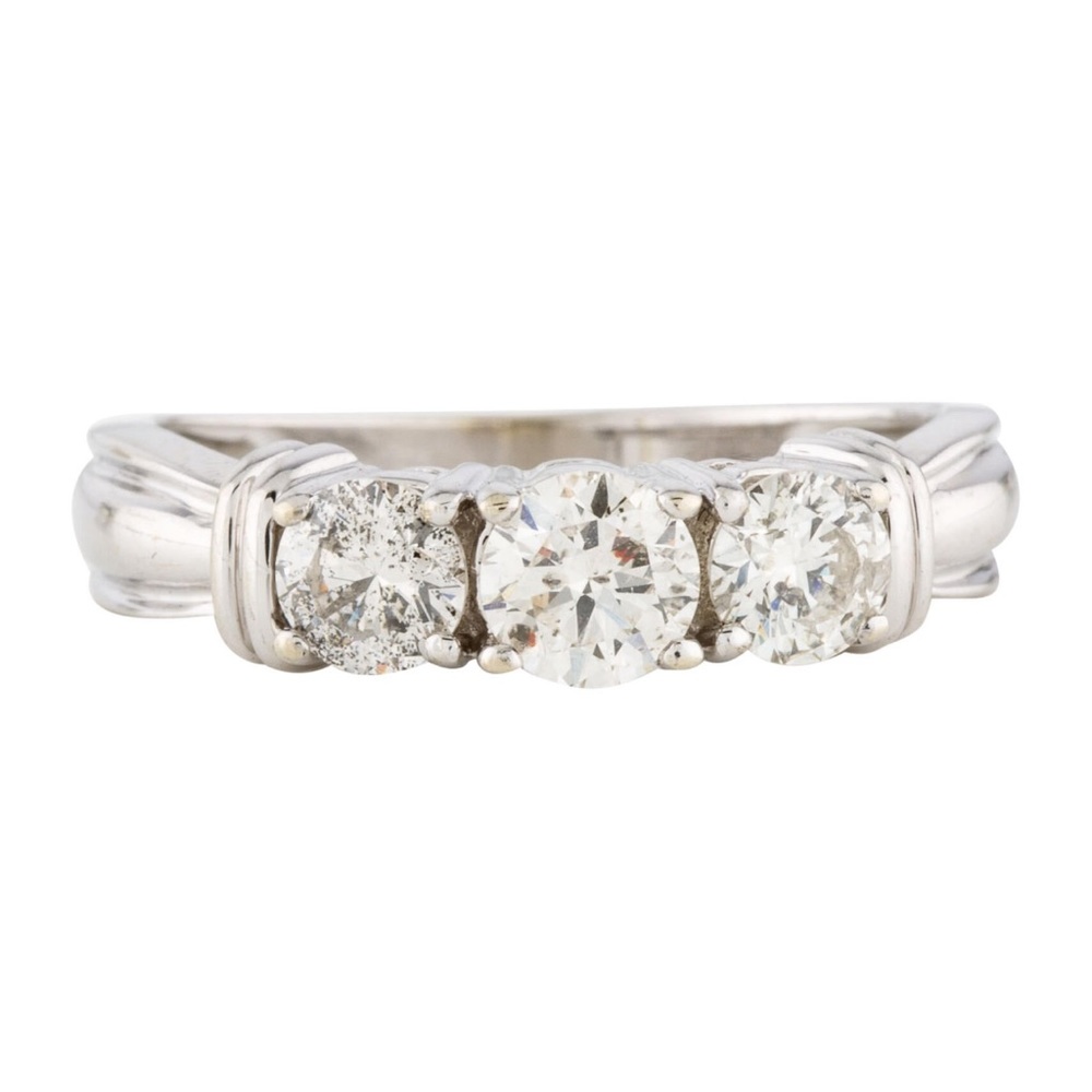 14k yelow gold Three stone engagement ring 1ctw